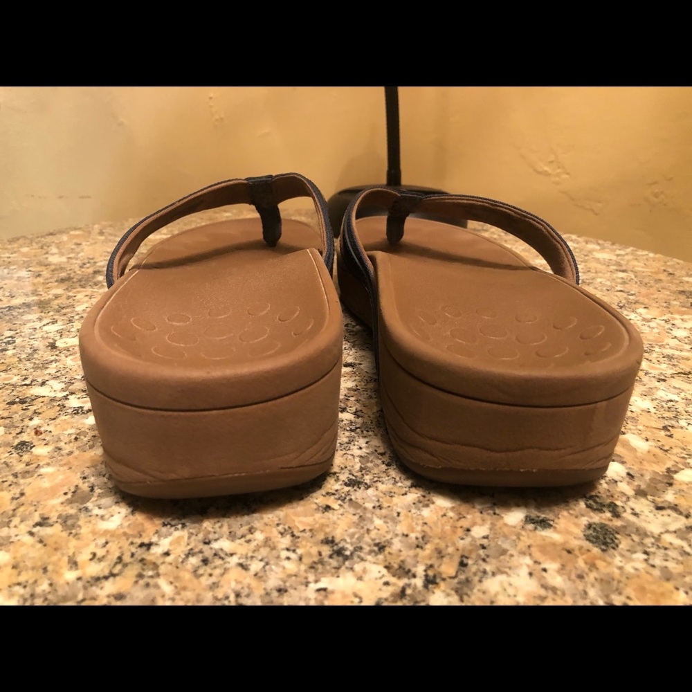 Vionic High Tide Platforms Sandals - image 5